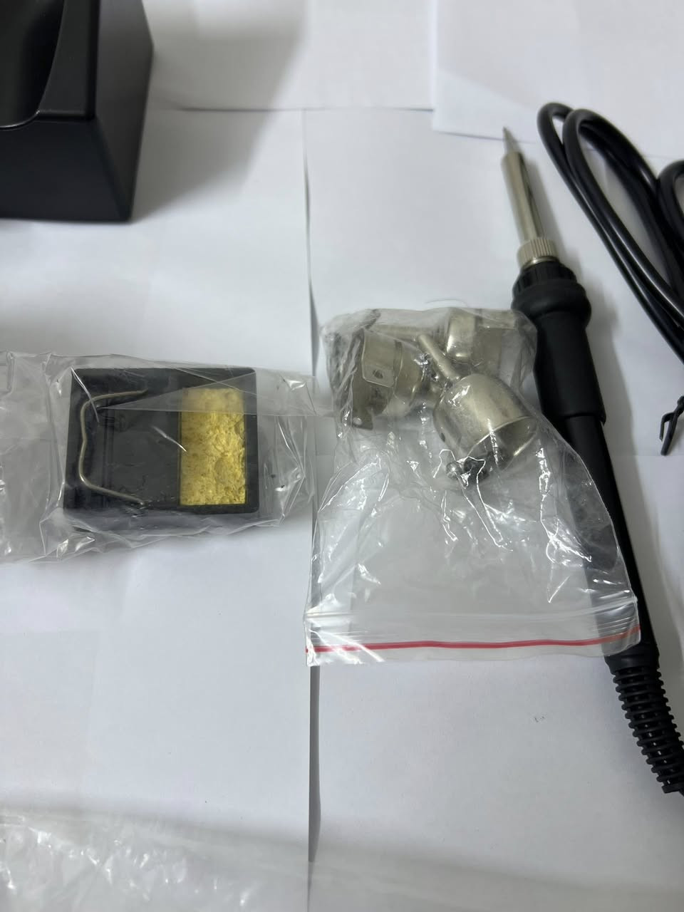 السلام عليكم
كاوية + هيد گان جديد غير مستخدم 
مع ملحقات كاملة


**إذا كنت صاحب هذا الإعلان وتريد حذفه لأي سبب، رجاءا أرسل رسالة إلى الدعم الفني**