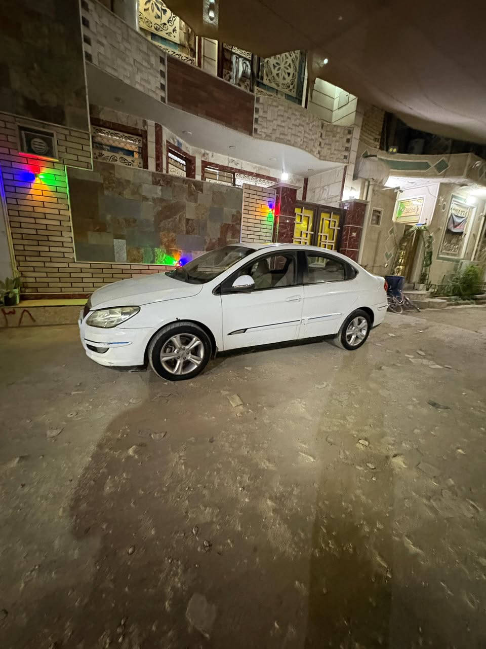 شيري (A3 2013 ) (35)
لون أبيض لؤلؤي 🤍
محرك قوي وصرفية اقتصادية
كير ناعم جداً وسواقة مريحة
داخلية مرتبة ونظيفة استخدام شخصي
رنجات سبور شكلها حلو 🔥
بانوراما 
السعر  (37)
***********
