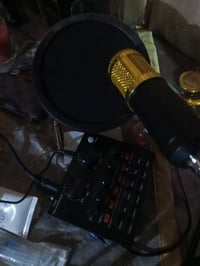 مايك • مكبر صوت • للبيع