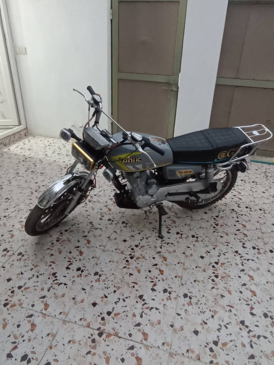 ماطور للبيع موديل 25 خمس جير جديد***********
