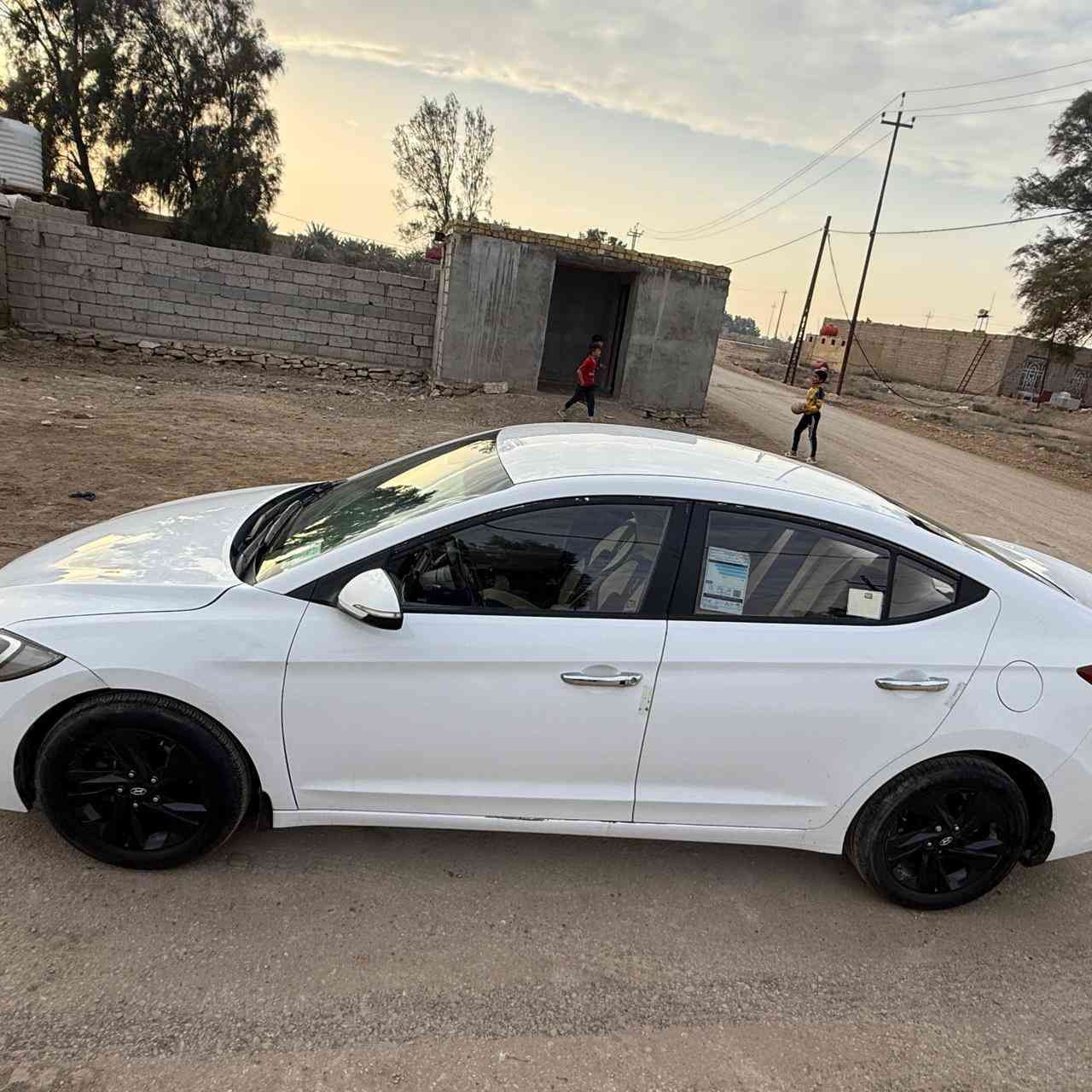 النترا موديل2017خليجي مكينه 2000دوش مامفتوحه ع شرط تخم تاير حداديه كله جديد سياره رقم مثنى انكليزي بسمي تحويل مباشر جاهزه من كلشي بيها رشات صبغ 3قطع سياره بدون تبديل  السعر125$وبيها مجال بسيط مكان الرميثه غير متواجد ع نت اتصال ***********
