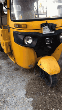 السلام عليكم تكتك موديل 2021  تكتك حلوه بيها صبغ لغوده وتكمه معمره مكينه لاتنقيص ولاتبخير السعر ٧٢٥٠ مكاني مدينه الصدر الحبيبية ***********
