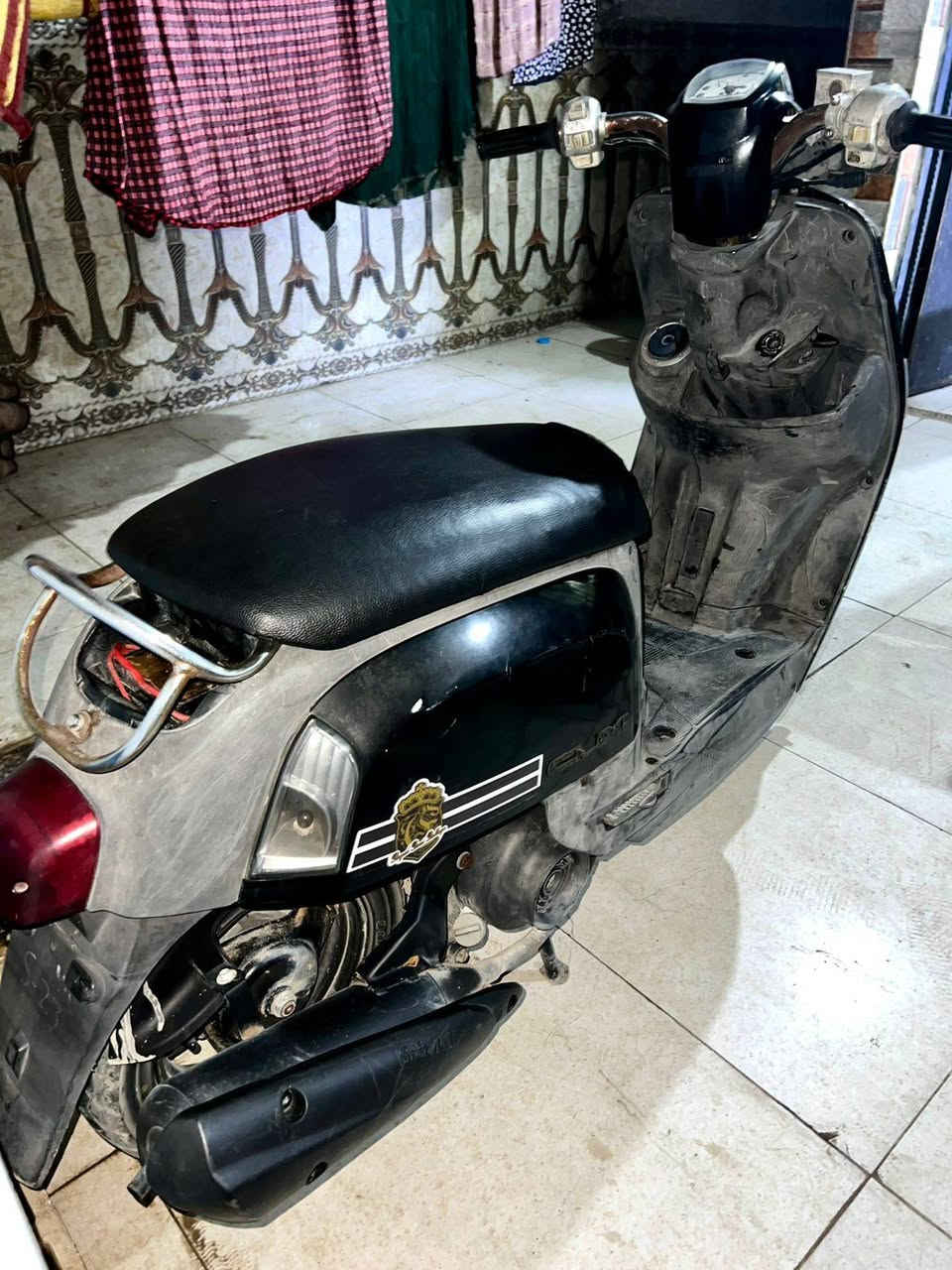 سلام عليكم دراجه بوليس كابرته مكفوله دراجه مكينه ما مفتوحه بلاديه مشي ونعومه خير من الله سلف وهندر شغالات  شاير لايت هورن كلا شغال عداد مال بانزين سعر ٨٠٠ وبيها مجال  شغال مكاني بصره حي شرطه مقابيل المعارض  رقمي ***********
