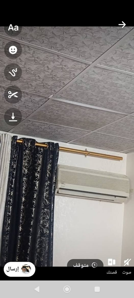 غراض للبيع كامله كاونتر وطباخ وغساله  وسبلت طن بارد ثلج ثلج ومبرده  وتزفزيون حجم ٤٢ وتخم وطبلات وجزامه وميز مال تفزيون  وثلاجه  وقنينه وفرن  وغرفه نوم  كل هذن اريدهن ب مليون ونص اني بس لغرفه ماخذته ب٧٠٠  ومع دوشك جربايه اصلي  بس مستعجله بعتهم ب مليون ونص اثاث بيت كامل عنواني  بغداد شارع نضال بي بس وتس هاذ ل رقم ***********
