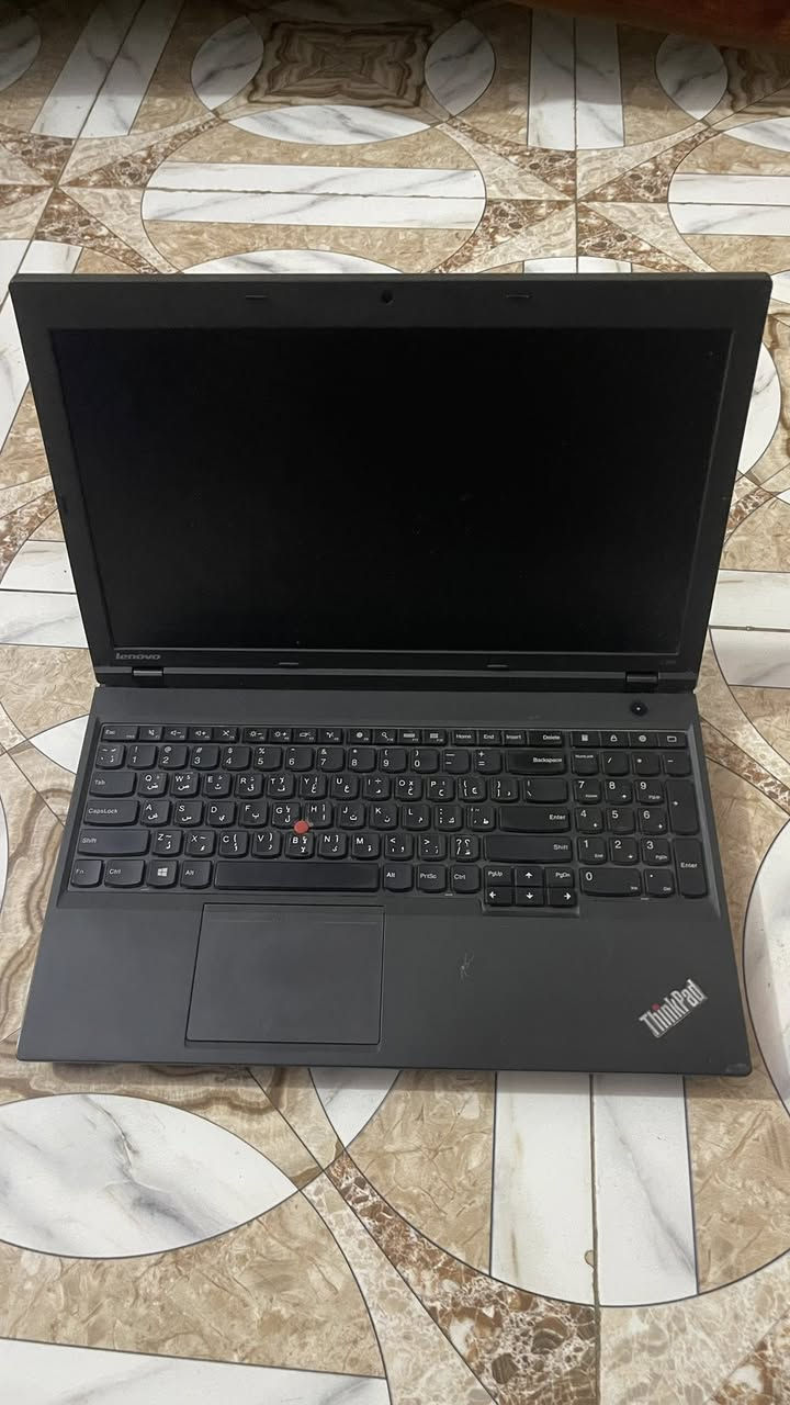 لابتوب لينوفو للبيع بدون هارد نضيف جدا
لابتوب لينوفو ثينك باد L540 مع كامل ملحقاتها من شاحنه ويجيك وياها هديه ماوس وجنطه لكن بدون هارد مواصفاتها
رام ٨ جيجا 
معالج cori5
شاشه ١٥.٦ انج
تشغلك جراند 5 على إعدادات اعتيادي normal 
السعر ٢٠٠ الف موجود ماسنجر وواتساب ***********
