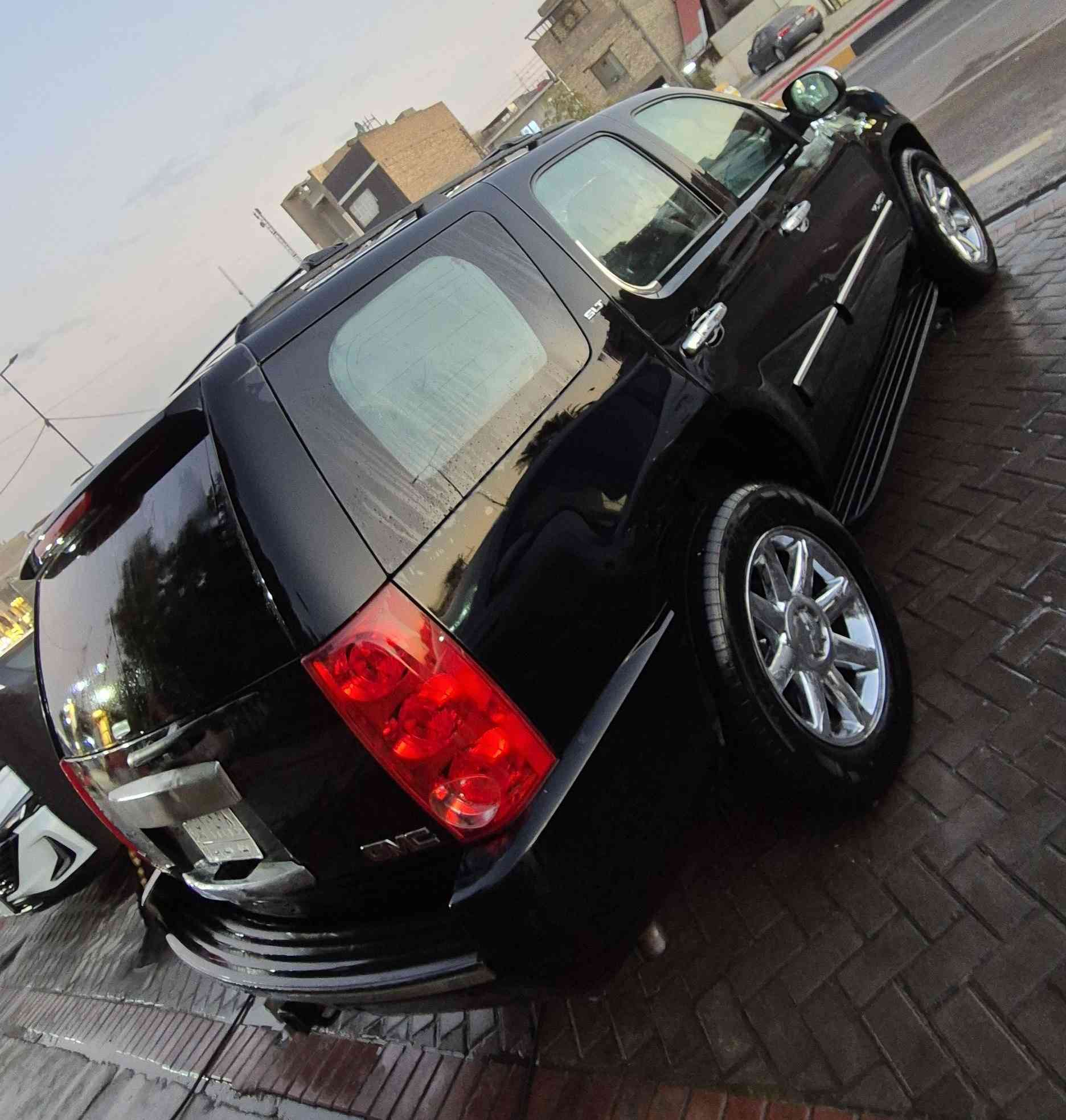 سلام عليكم يوكن ١٢ اصل جاهزه مكينة كير حدادية تبريد تدفئة شغال 
تخم تاير ويل كروم 
حادثه قطعتين بيه 
بغداد بسمي سنوية ٢٨ 
سعر ٢١٠ وبيها مجال 
***********
