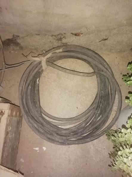 سلام عليكم
للبيع كيبل ٤ في ٧ مستخدم اخو الجديد الأصلي تقريبن ١٢ متر اوبوري ثقيل كلش ايصير تيل ايصير جسر موضوح بالفديو طوله ٥اوخمس اونص الاتصال على الرقم ***********
