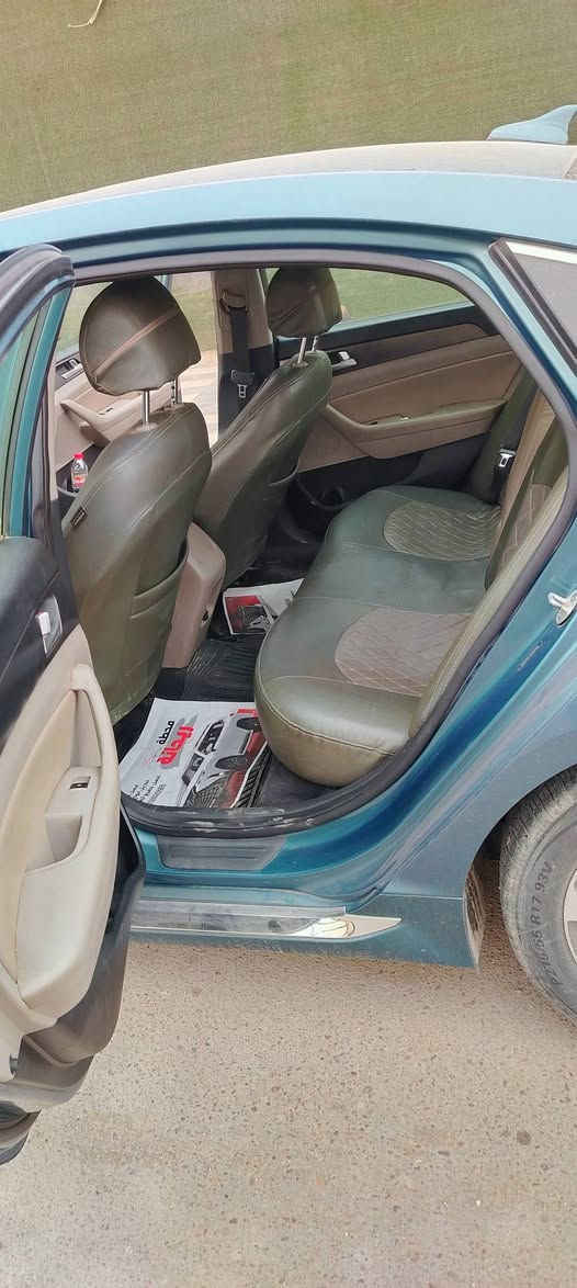 سوناتا 2016 وارد امريكي مكينة 2400 مواصفات سبورت حادث بنيد وجاملغ خلفي
*********** 
محرك 2.4L

وضعية ECO

نظام مانع الانزلاق

مثبت سرعة

🔹 

بصمة تشغيل (Smart Key)

فتحة سقف

مقاعد جلد

تحكم بالمقود

مرايات كهرباء مع إشارات

🔹 

وسائد هوائية

ABS

Traction Control

كامرة خلفية

🔹 

جنوط سبورت

إضاءة LED
