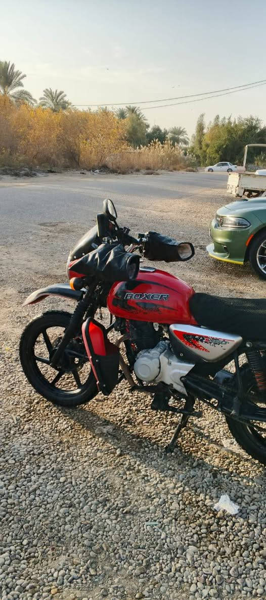 السلام عليكم دراجه بوكسرللبيع موديل23 اوراق كامله ماشيه بالمعامله مال ترقيم وباقي شي قليل وتترقم مجفته مره وحده تجفيت شركه الدراجه بيها نواقص كلش قليله ممتواجد ع فيس هذني ارقامي ثنينهم بيهن واتساب***********/***********مكاني بغداد
