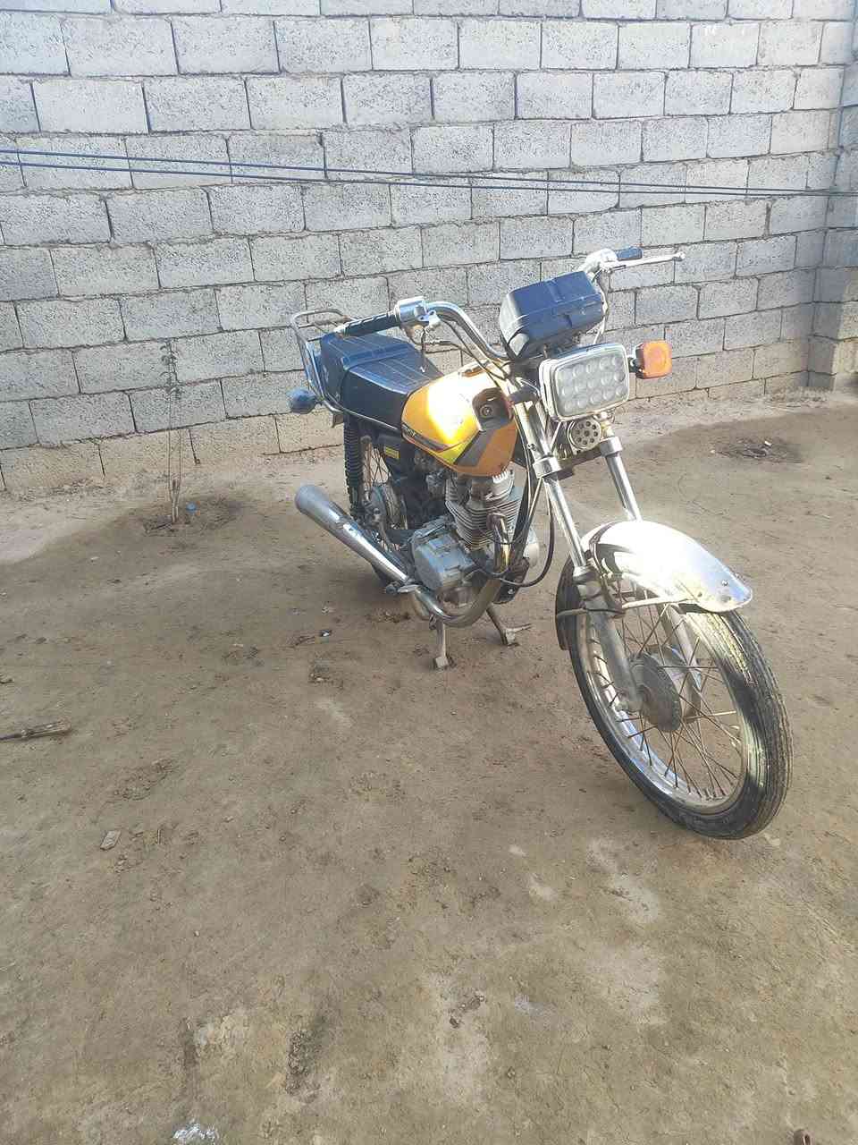 دراجه للبيع 4 كير موديل 19 بغداد النهروان شارع المستشفى  نتصل***********
