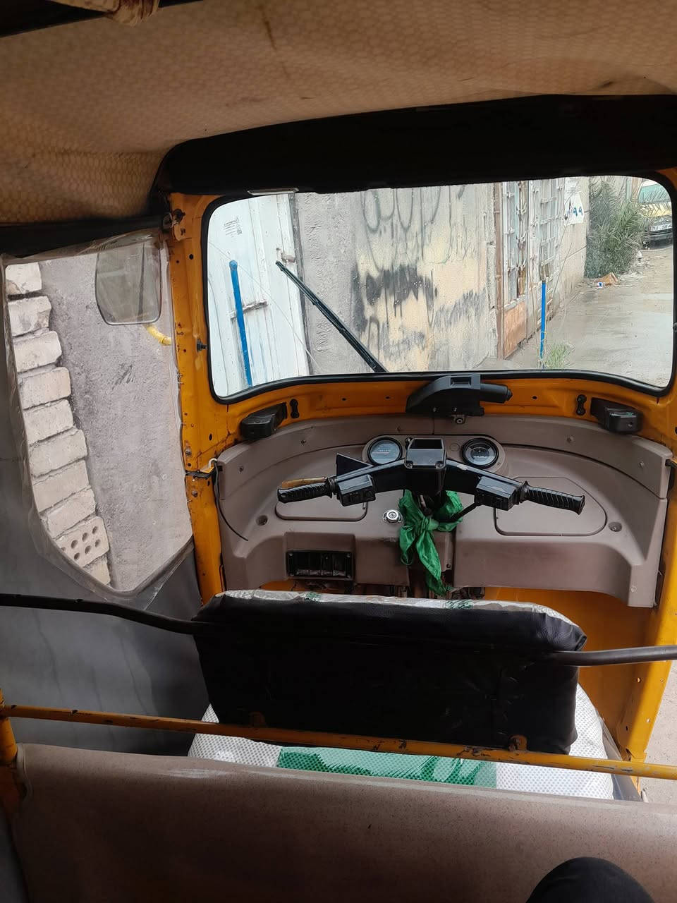 تكتك البيع رقم وسنويه بسمي تحويل ثاني يوم تكتك موديل 2020 /شهر12/
تكتك نضيفه فول دوشمه تخم تاير جديد لا تنقص ولا تبخر /عنوان بغداد شعب حي البساتين تصل بي واتي ساب *********** /سعر خاص
