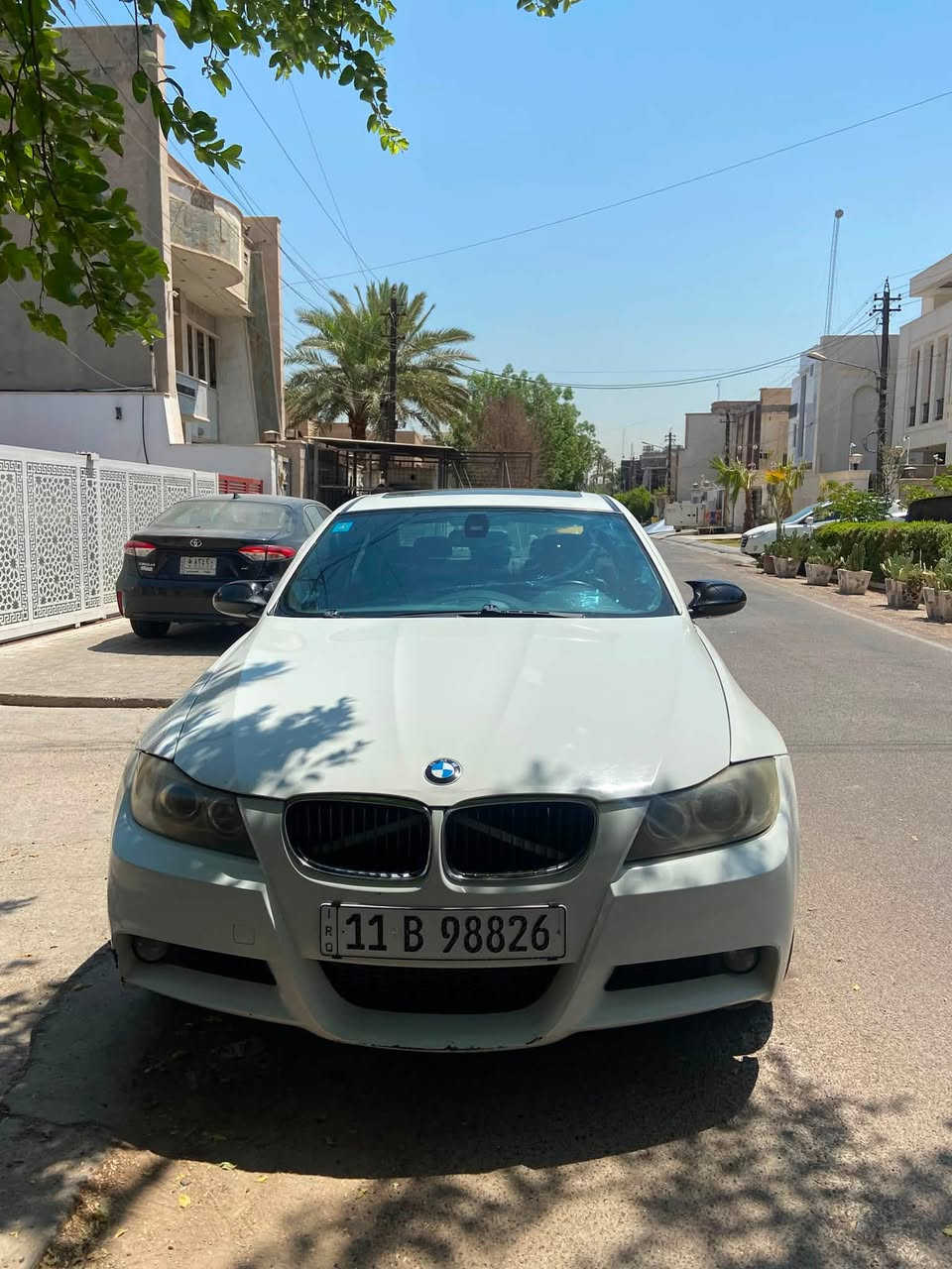 بي ام موديل 2008
السيارة فول مواصفات
محرك 6 سلندر n54
محرك جديد شادلها 
سلايد روف كشنات جلد تدفئة تبريد كهربائيات كلها شغالة 
حادثها باربكا جاملغ امامي عكس السايق بيها صبغ حزام جمالية 
هزة وسنوية جديدة 
رقم بغداد باسمي تحويل ثاني يوم 
السعر 98 مكان بغداد 
***********
