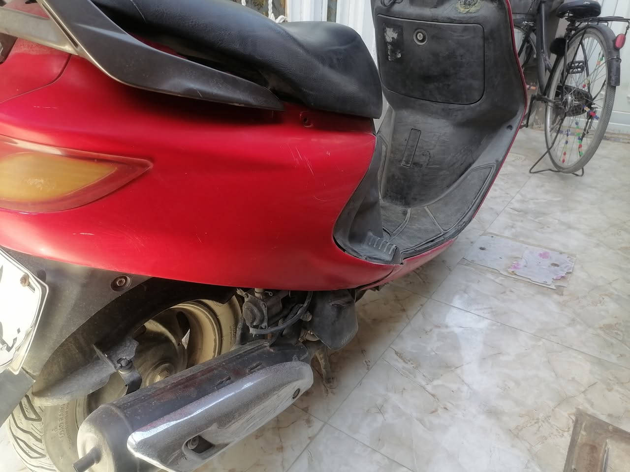 دراجه للبيع قبل اسبوع من كامة 
@كهربائيات كوله شغاله 
هندر قفل استيرن كوله شغال 
وكفرهه تعبان 
***********
