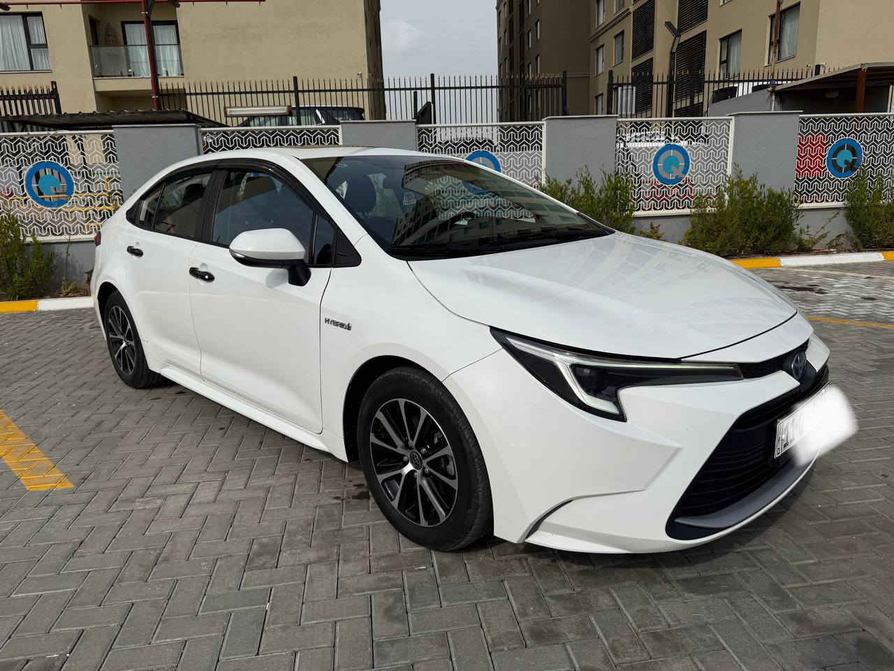 🧿السلام عليكم للبيع تيوتا كورلا 2024 فول مواصفات🧿
🛑 هاي السيارة تختلف عن الموجود كشن كهرباء 🛑
                  🛑🛑كشن جلد قرميدي🛑🛑

 🚧رقم بغداد مكفولة من الصبغ وبارد والتبديل 🚧

             ⚠️ماشية 68.000km وقابل للزيادة⚠️

      السعر المطلوب 149 ورقة وبيها مجال بسيط 

🔴🟠🔴🟠🔴🟠🟠🟠🟠🔴🟠🔴🟠🔴🟠

               🌐🌐مواصفات السيارة 🌐🌐
1.بصمة
2.شاشة كبيرة
3.فتحة سقف 
4.ويل كب 
6.اشاير بالمري
7.كروز سرعة
8.تحكم ستيرن
9.حساس ضغط الاطارات
10.لايت زنون
11.بك لايت لد
12.نضام ترحيب
13.محرك 1800
14.Aux
15.Bluetooth
16.Usb
17.Gbs
18.كشنات جلد قرميدي 
19.رادار
20.قطعتين تبريد
21.درايف مود ثلاث وضعيات للقيادة
(Eco-Sport-Contort)
22.بصمة ابواب
23.كامرة دوارة
24.كشن كهرباء

●○ملاحظة جميع المذكور اعلاه بلادي شركة اصلي○●

للاستفسار اكثر الاتصال على الارقام أدناه⬇️

📍الضباط مقابل محطة وقود حي العامل

***********📞
