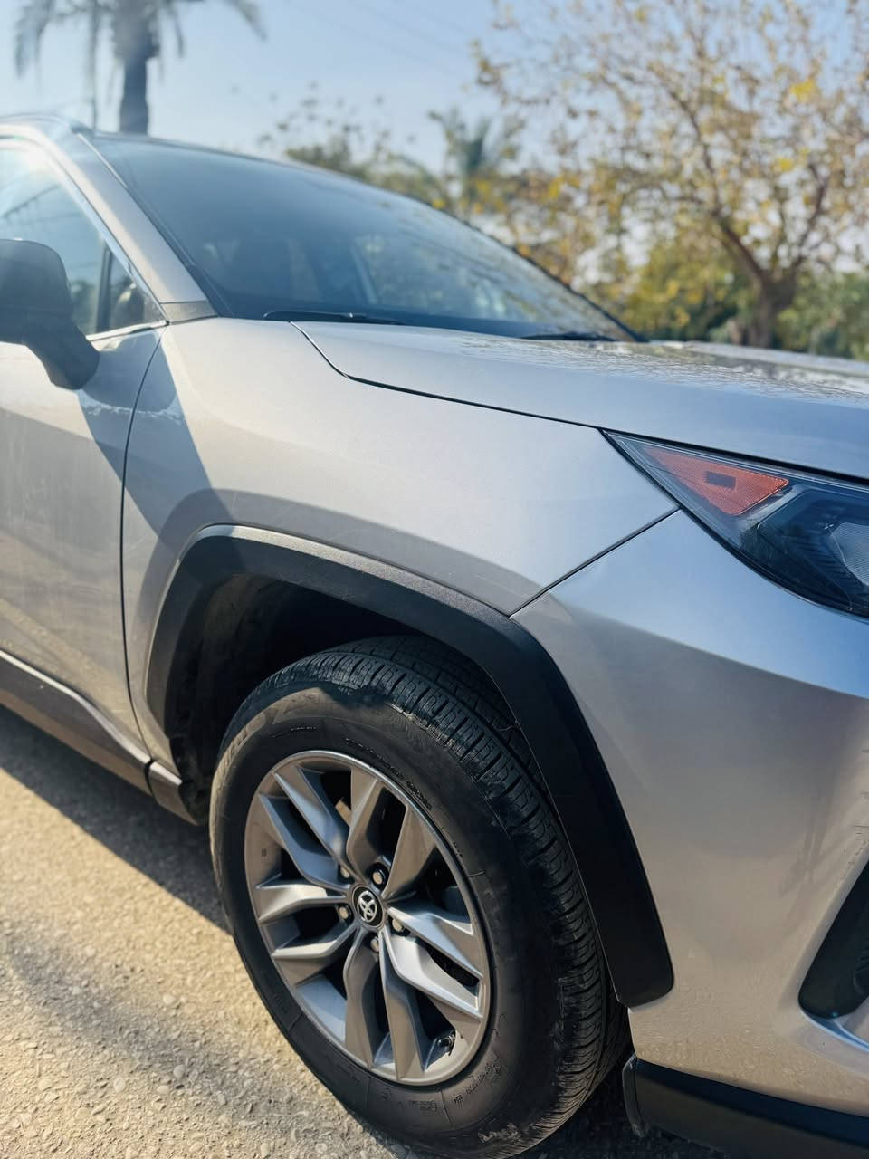 سلام عليكم راف فور 2021 موصفات LE  سياره نضيفه سونار مرفق مع صور  ماشيه 48 ميل  بدون دواخل تخم تاير جديد  رقم صاحب سياره ***********
0783008895
