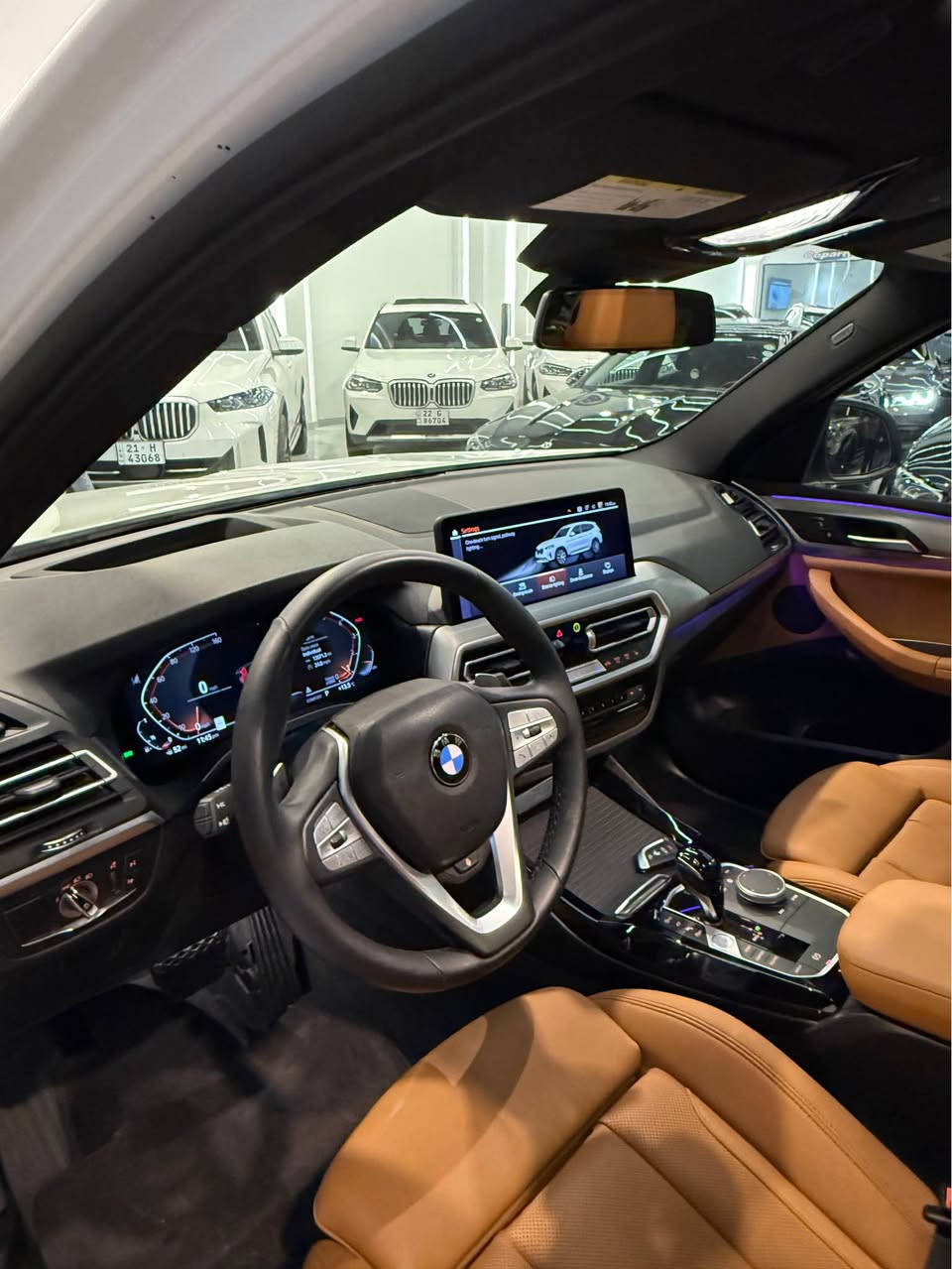 BMW X3 2024 Mpakage Black Full Option
موديل /2024 .
العداد / ماشية 13 الف فقط زیرو .
سعر/ 340 ورقه و بیها مجال قلیل.
اللون / ابيض ثلجي، لون الداخل مشمشي ديزاينو .
 السيارةفول الفول ، مواصفات كاملة للاخير ، بدي ام M packag, اربع ابواب بصمة و صندوق كهربائي و فتح واغلاق ذاتي للسيارة و الصندوق عند الاقتراب ، فتحة سقف ، لايتات  بلاک شاشة وكاميراو حساسات امامية خلفية ٣٦٠ درجة ، رادار امامي وخلفي و جانبي و مانع اصطدام توقف ذاتي ، رادار کبیر اداپتیف نظام القيادة الذاتية ACC، نظام منع الخروج عن المسار LKA
نظام النقطة العمياء BSA, عداد سرعة الكتروني ، شاحن موبايل لاسلكي، بريك بصمة و اوتو هولد ، سماعات هارمان كاردون ، كشنات امامية كهرباء و ميموري جهتين ، سكان كهربائي وهزاز عند الخطوط
دواخل ليد تتغير عدة الوان حسب الرغبة
السيارة جديدة بمعنى الكلمة زيرو ، بدون اي نقص ، سيرڤس كامل بدون اي خلل 

وارد امريكي فقط جاملغ سایق  و حافه بنید باقی بشرط الفحص والباقي مكفولة من الصبغ والبارد و الرصعات و كلشي جدا جديدة السيارة
رقم الشاصي /5UX43DP02R9U24504
مكان اربيل / معرض البينا كارس 
موبايل / *********** أربيل, العراق
