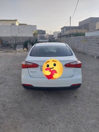 كيا سيراتو خليجي 2014  مكفولة  مكينة 1600 السعر 120$ بيها مجال بسيط  0...