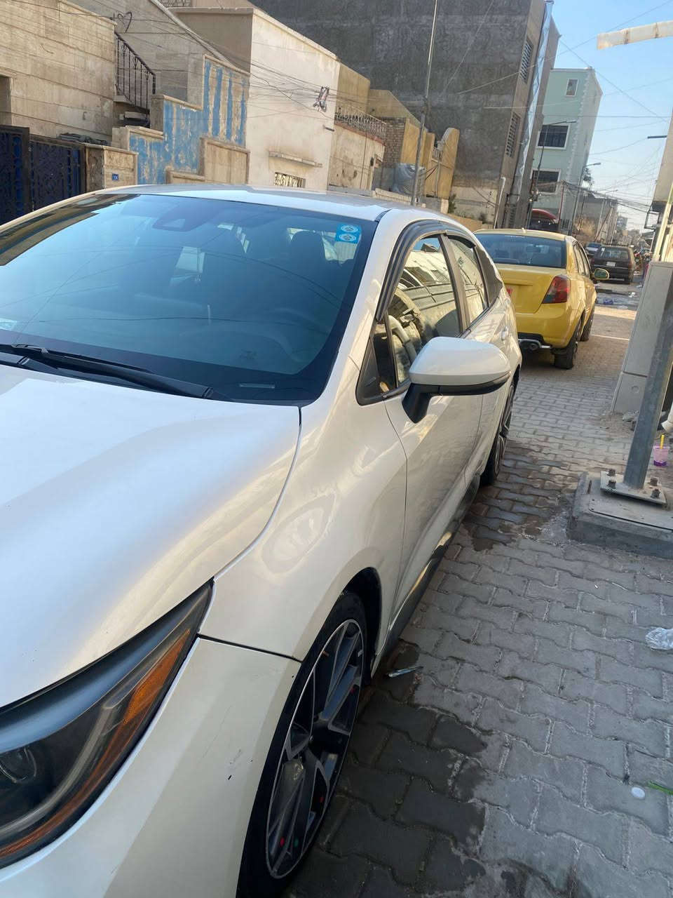 سلام عليكم كورولا موديل 2020 سياره امريكيه سياره جديده و سبورت ضربته خفيفه سعر سياره 140 رقم ***********
