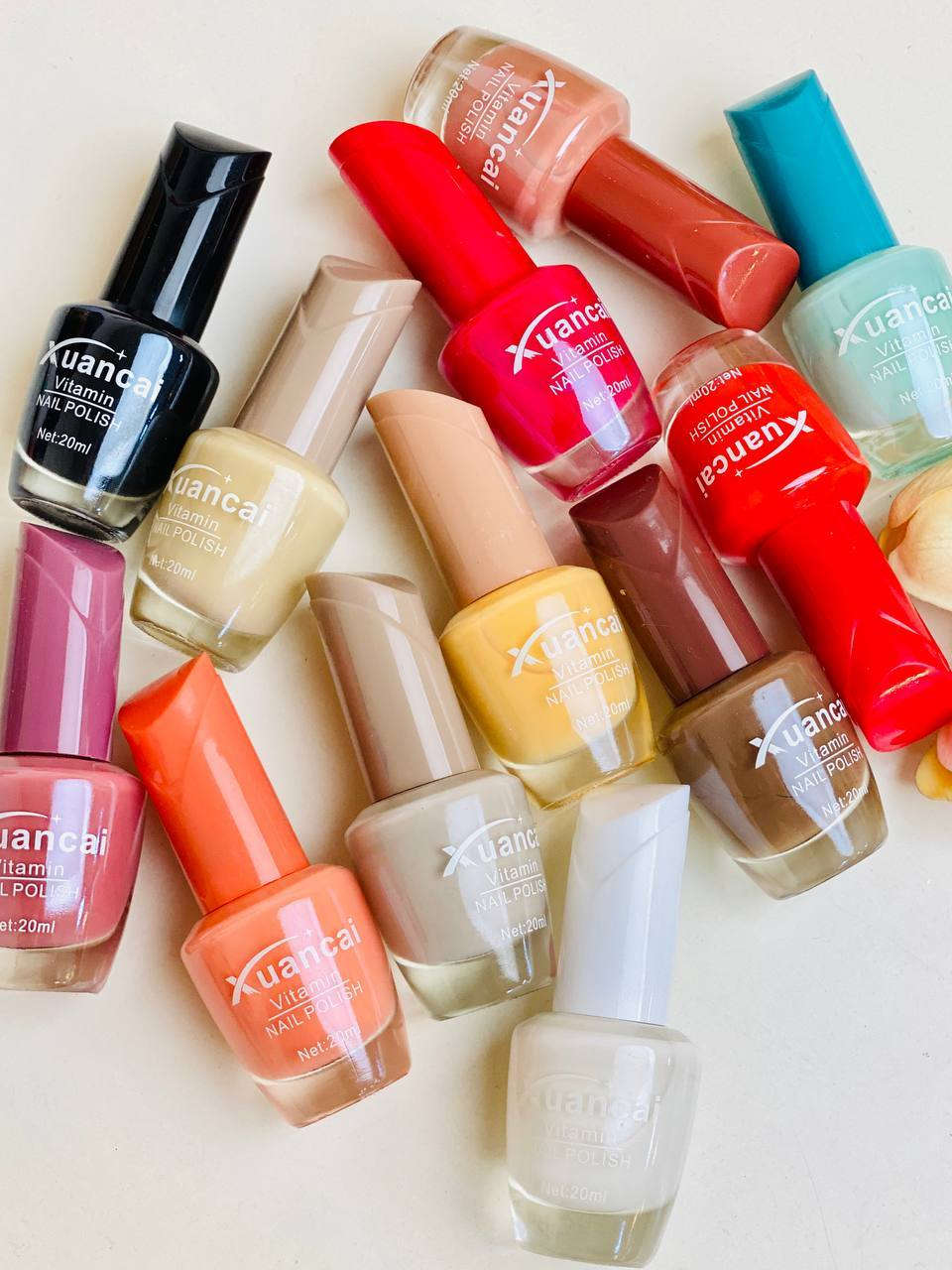 سيت طلاء اظافر💅🏻🌸
الونه نازكة تجنن ♥️♥️
🌸 جنطة سيت صبغ اضافر تحتوي  على 12 قطع تجنن الوان راقية بيهن ومات

🌸 للي تبحث عن الاناقه والجمال لاظافرها وفرنا لكم سيت صبغ اضافر كيوت اصلي 💕
🌸 طلاء ومقوي بنفس الوقت
خلال ثواني يجف ميتخدش ويدوم مدة طويلة 🤍 

🌸 الوانه رهيبه تجنن 🧡💛
يحتوي على 12 الوان مختلفة
حجم العلبة الواحدة 20ml


**إذا كنت صاحب هذا الإعلان وتريد حذفه لأي سبب، رجاءا أرسل رسالة إلى الدعم الفني**