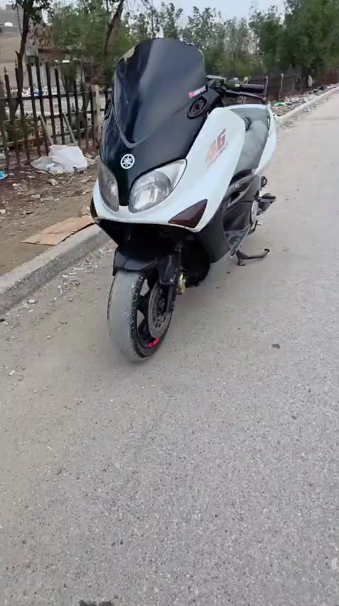 سلام عليكم دراجه تي ماكس 2007دراجه نضيفه نكره شغاله ما بيه اي نقص كامله نقص قمجي مال كيلو متر بس تجي تفحص تتطلع بيه اشوف شلعته معدله دراجه مكينه اشك الحلك 
مكاني بغداد العبيدي
سعر 13000مليون 300
رقم ***********
