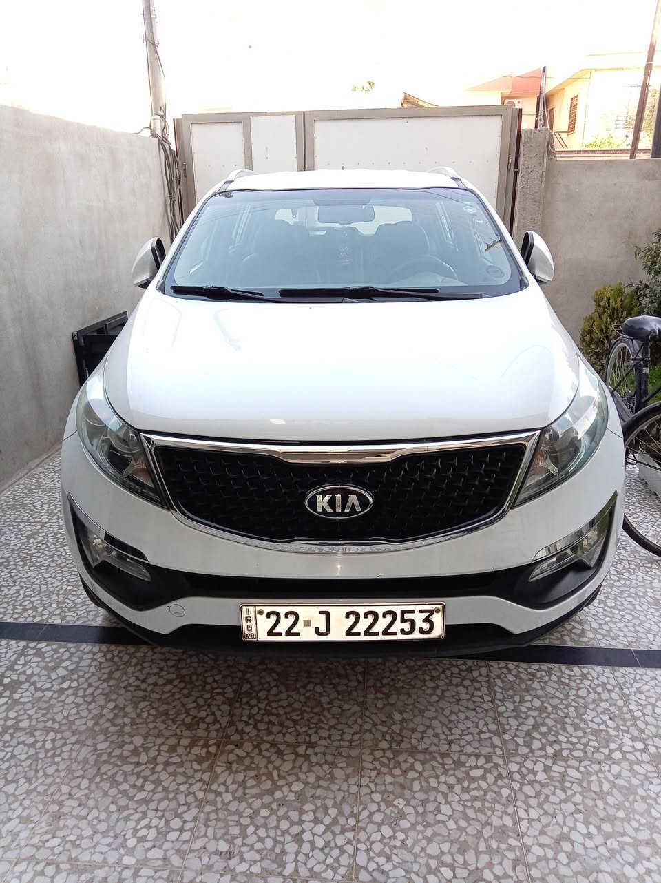 السلام عليكم 
سيارة سبورتاج 2015
بدون صبغ باسمي 
كابون بانزين 
سنوية إلى 2030
حي العربي
 ***********
السعر 175
