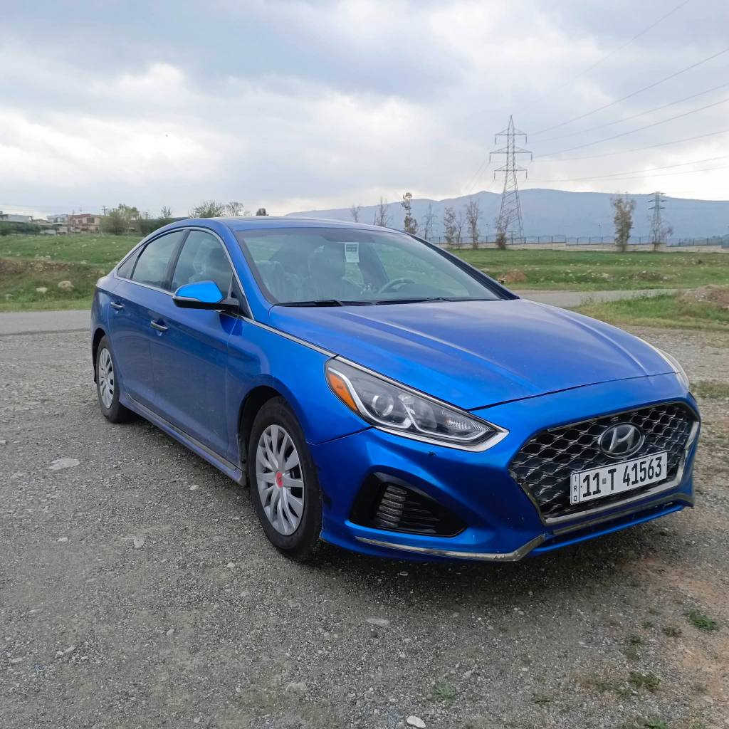 السلام عليكم
سوناتا رقم بغداد انكليزي 
(سبورت)SPORT فول مواصفات 1/1
موديل 2018
المواصفات 
فتحة
بصمه 
رادار جانبي
حساسات خلفية
ستيرن رياضي حرف D 
شفتات ستيرن 
كيجات سرعة رياضية 
كشنات جلد 
كشنات كهرباء 
كشنات تدفئه 
نظام سبورت 
نظام ايكو 
صاجات 
شاشة 
كامرة دواه
لايت زنون عالي + ناصي 
دبل كزوز 
مكينة 4 سلندر 
 GDI 2400 
سستم صوت سماعات 
تحكم ستيرن جهتين 
ترحيب جنطة عند الاقتراب 
اشاير بالمري 
نيكلات  
الحادث بنيد صبغ فقط جملغ اليمنيه بارد 
ملاحظة السياره كامله من كلشي من تايرات من حدادية من تبريد 
السعر :135وبيها مجال
مكان السيارة بغداد حي اور 
للاستفسار ***********متوفر واتساب اتصال بغداد, العراق
