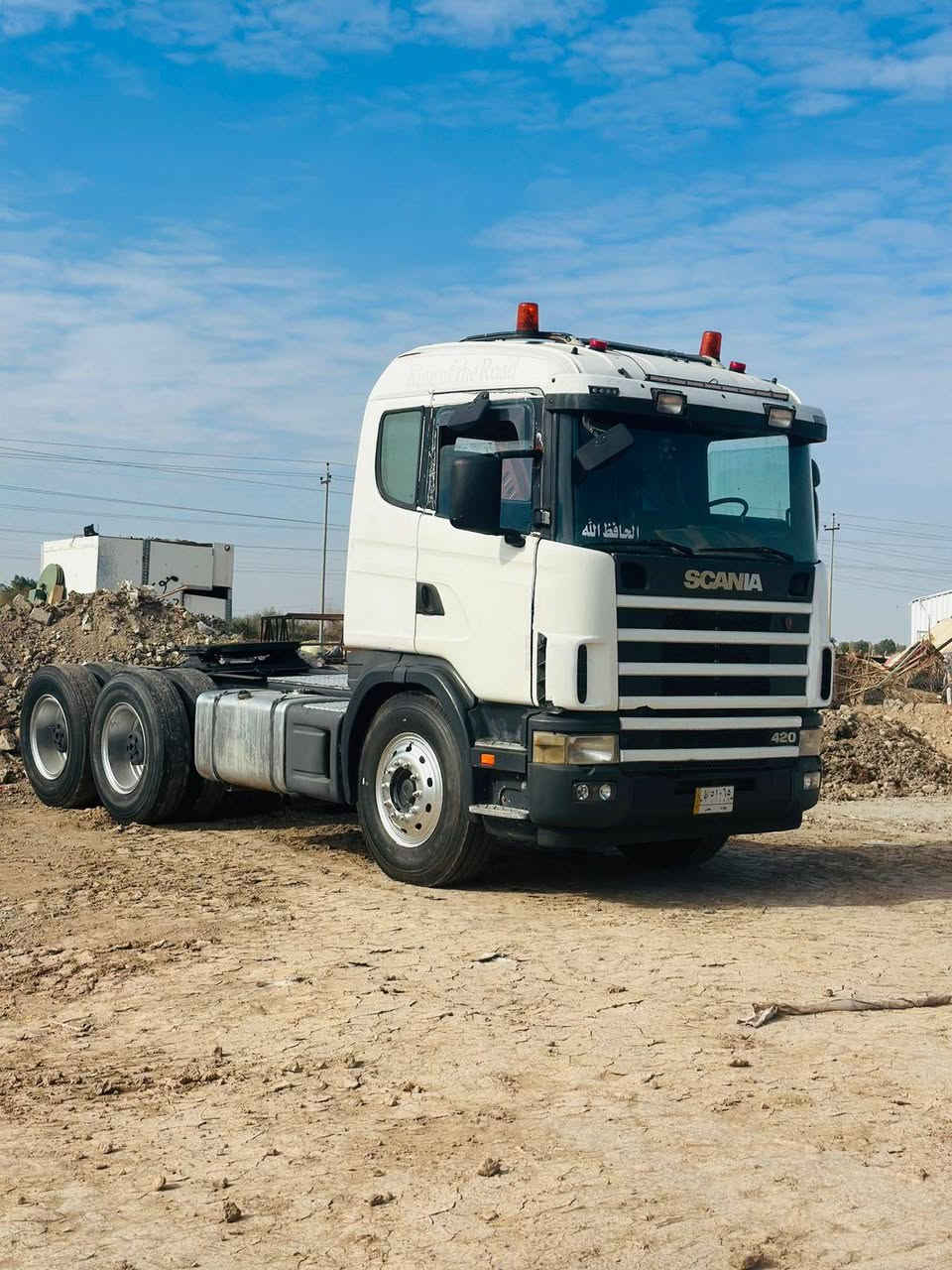 اسلام عليكم للبيع موديل 2002 محرك 8/500.جديد مجموعه ورده رقم بغداد مكان البصره القرنه ***********
