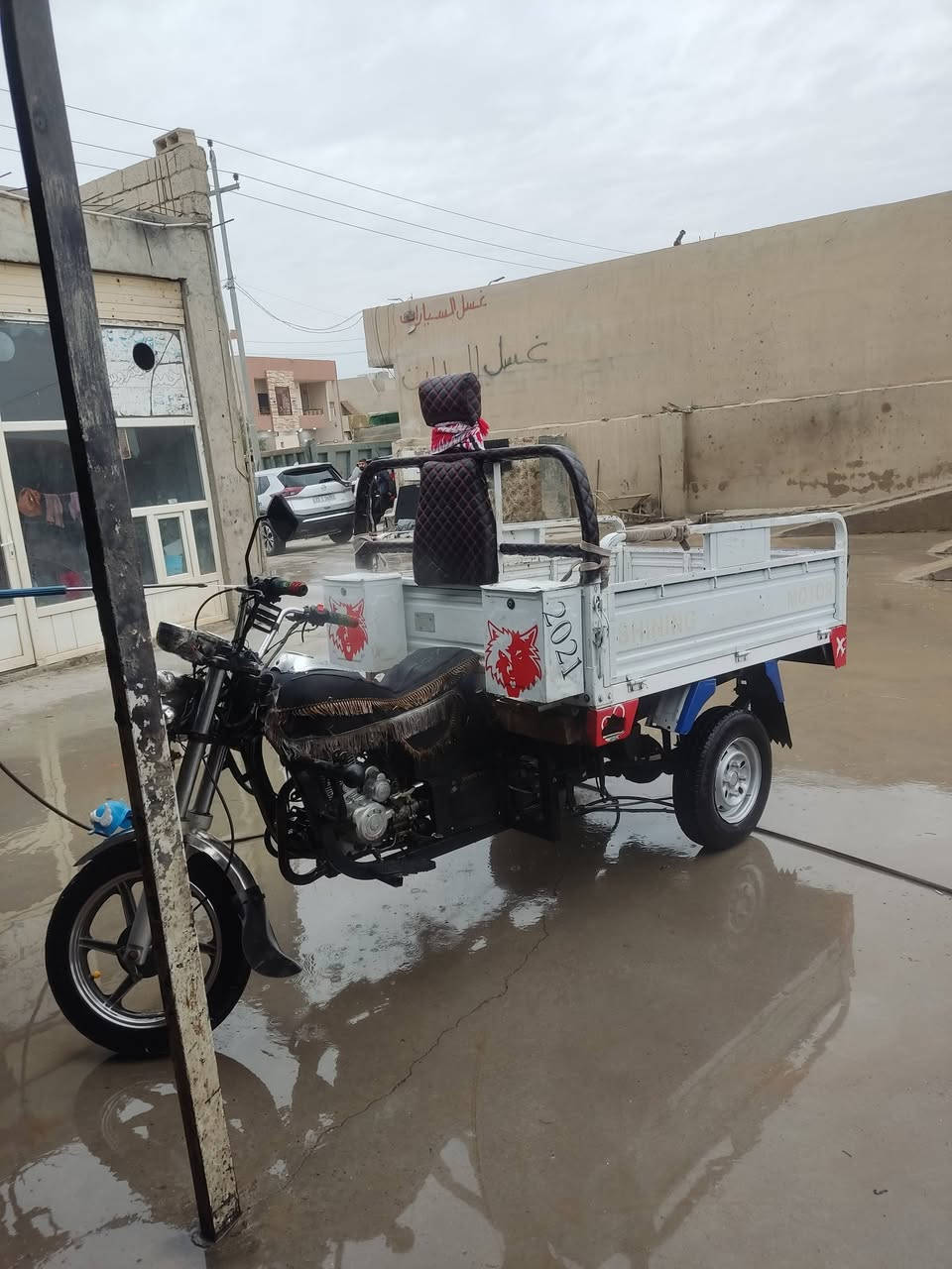 ***********
السعر مليون 300
