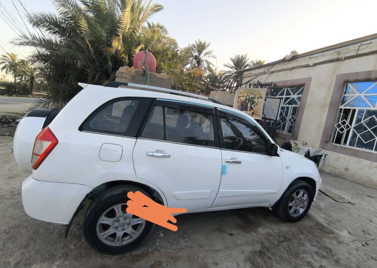 السلام عليكم 
سيارة شيري تيكو موديل 2013 سيارة بيها دخان ابيض واسود فقط ومرات يگطع الدخان ما اعرفه شنو 
محرك 1800 كير ومحرك بلادية سيارة بيها خياسات ملگطه امصلحات سيارة صافية تشتغل نگره سلف ما بيها أي نقوصات مسويلها ادامه كامله محرك+كهربائيات + رقم قادسية انكليزي سيارة دواخل نضيفه سعر 45 وبيها مجال قليل للشراي قليل
رقم للاتصال ***********
مكان النجف الاشرف
