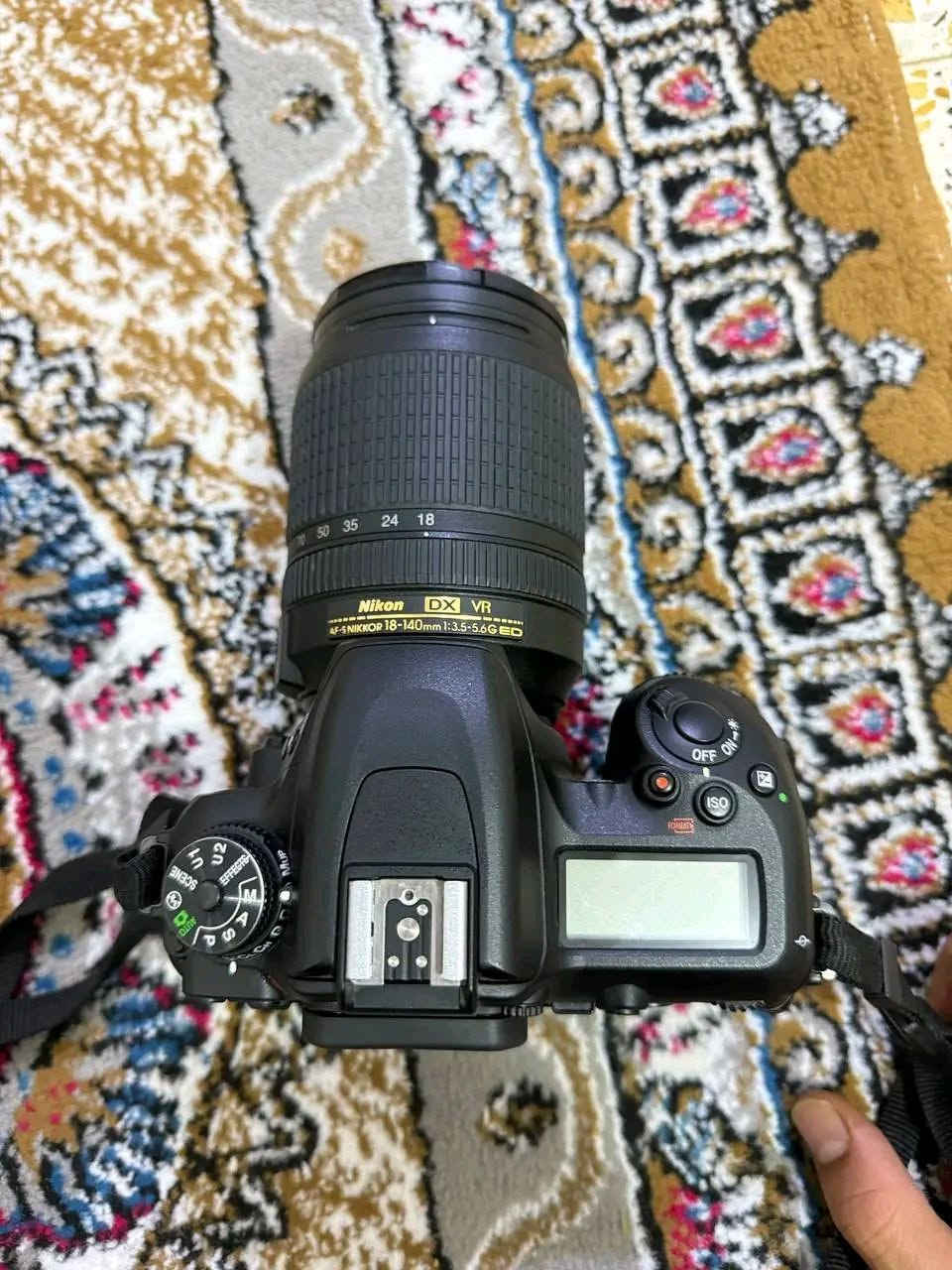 سلام عليكم 
كامره نيكون 7500 d للبيع نضافه 99 بالميه 

ملحقاتها : كارتون الكامره + بدي + عدسه الأصلية 18 140 + جنطه + شاحنه + بطارية + حزام كتف 

السعر 925 ألف وبيها مجال بسيط 
ومتوفر شركات توصيل


**إذا كنت صاحب هذا الإعلان وتريد حذفه لأي سبب، رجاءا أرسل رسالة إلى الدعم الفني**