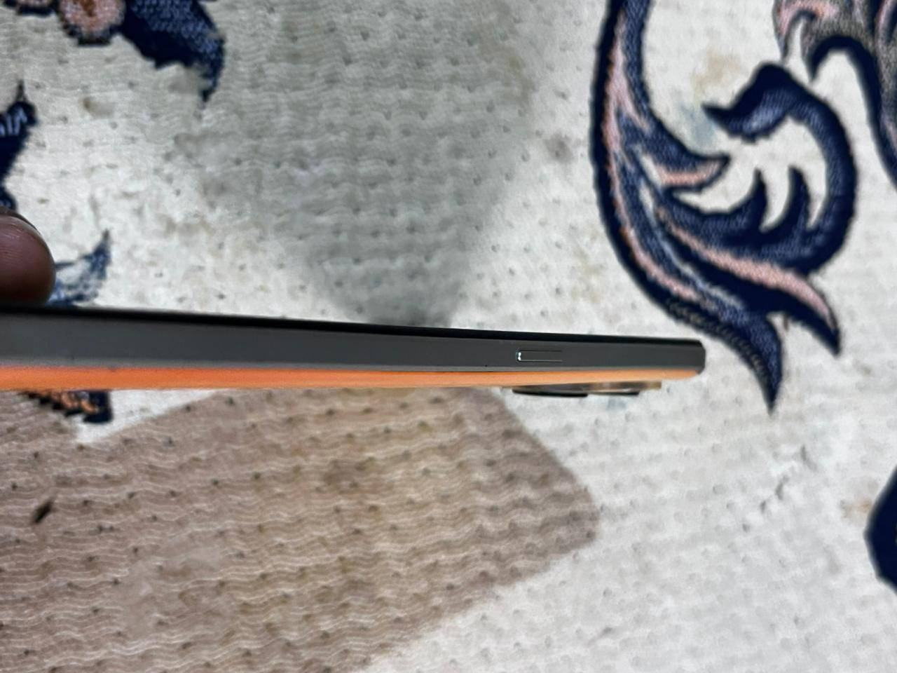 سلام عليكم  جهاز للبيع ريلمي 9 جهاز مامفتوح
ذاكره 128 عشوائيه 16 فولل 

جهاز نضيف كلش بس هذن من كفر مايئثرن شحن سريع 

ببجي 60 فريم فولل

للبيع او مراوس سعر 80 قفل قفل 

مكاني رميثه تواصل واتساب *********** او مراسله صفحه
