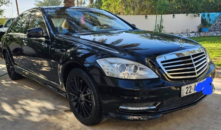 للبيع — مرسيدس S500 موديل 2012
🔹 رقم أربيل
🔹 وارد خليجي
🔹 الممشى: 168,000 كم
🔹 اللون: أسود ملكي
🔹 المحرك: 8 سلندر قوي وناعم
🔹 المواصفات: فل كامل (فتحة سقف – جلد – تبريد وتسخين مقاعد – نظام ملاحة – حساسات – كاميرا – تعليق هوائي)
🛠️ ملاحظة: ضرر سابق تبديل باب الصندوق الخلفي فقط
(السيارة نظيفة وحالتها ممتازة)
✔️ محرك وكير وشاصي بحالة ممتازة
✔️ جاهزة للفحص بأي مكان
📍 الموقع: بغداد قرب بسماية
💰 السعر: ٣۰ الف دولار _ (قابل للتفاوض للجادين)
📞 للتواصل ***********
