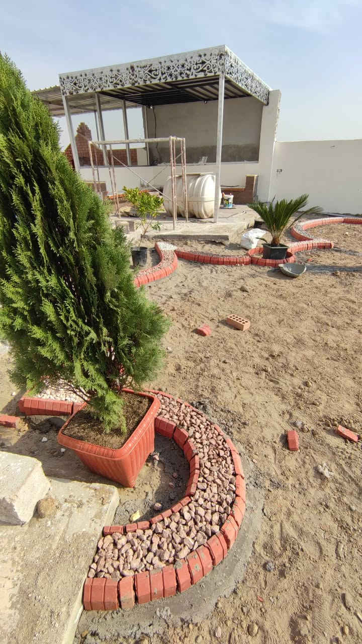 السلام عليكم ديكورات حدائق منزليه بسعر مناسب للكل  واي استفسار ع الرقم *********** او خاص 🌹❤️
