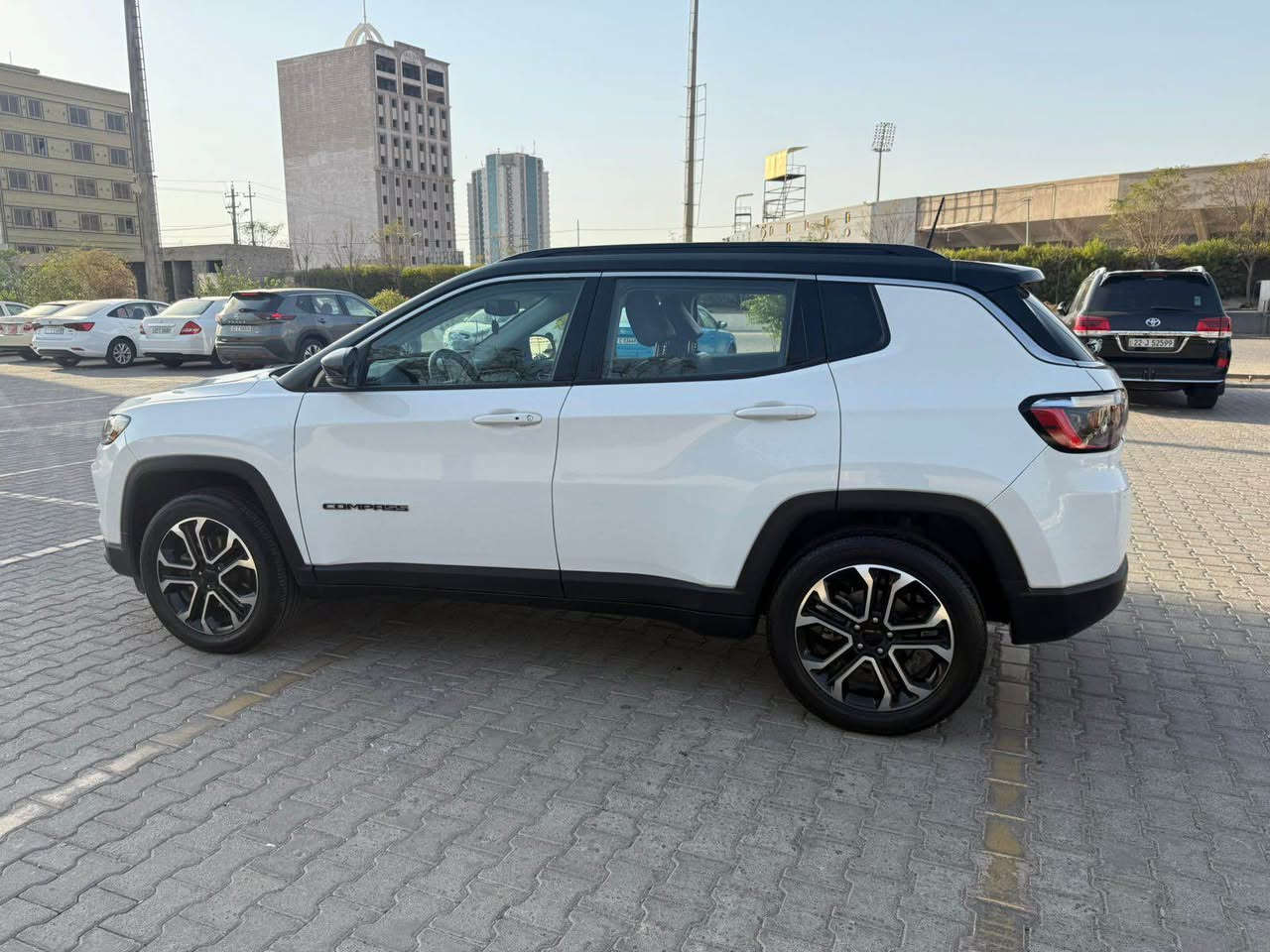 .    🔥Jeep Compass🔥   . 
.          💣سعر:$١٩٠💣      .
.              مۆدیل:٢٠٢٢         . 
.     📦32,000Mile📦      . 
.            مکینە ٢.٤🚀         .   
.                ٤بستن             .  
.   بصمە-کوشن جلد کارەبای سارد گەرمی🔥. 
🔴***********🟢
  🟢***********🔴
☎️☎️Whatsapp☎️☎️ أربيل, العراق
