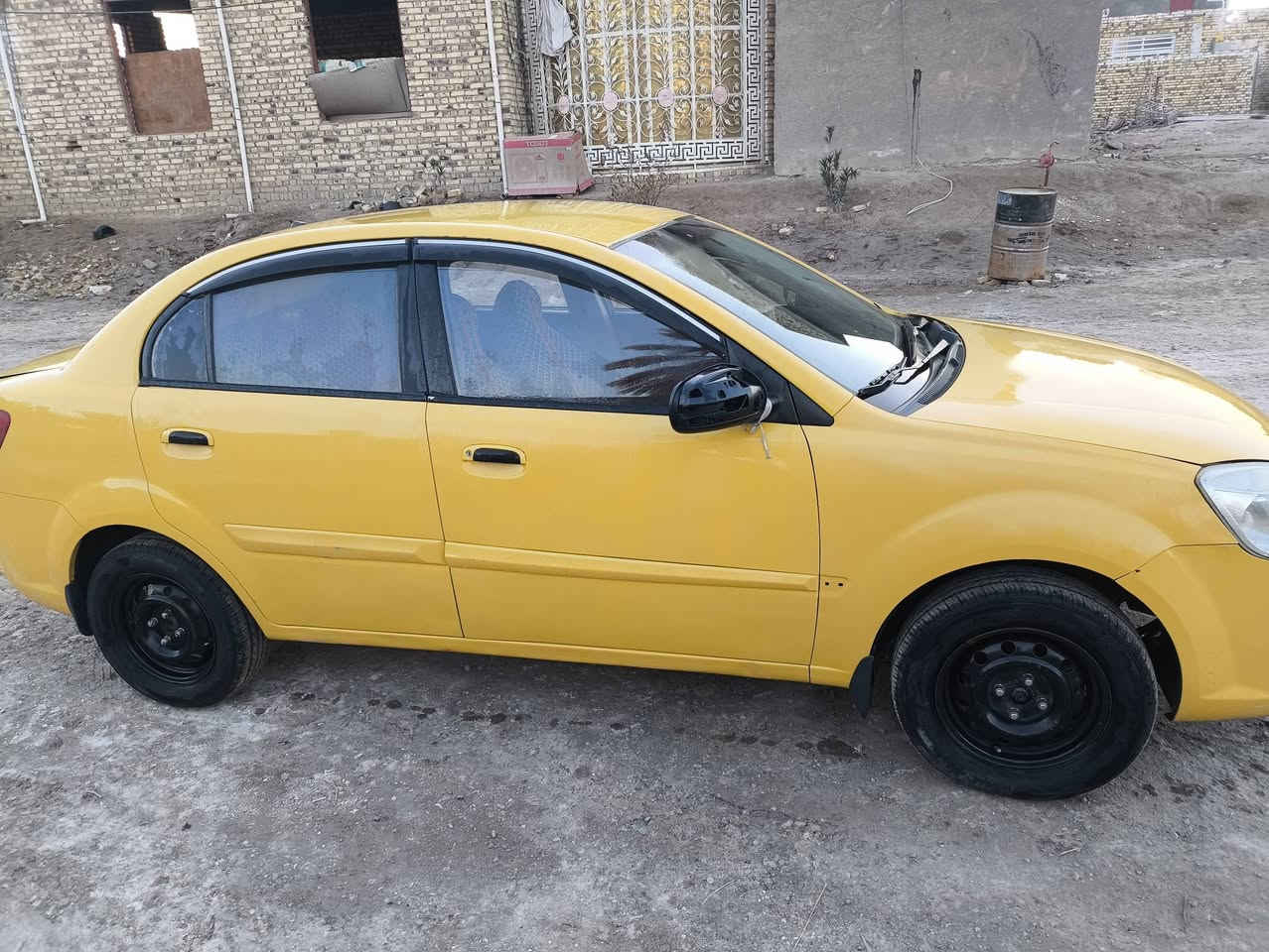 كيا ريو 2012 رقم كربلاء سياره نظيفه  مكينه كير حداديه 
بيه جاملع أمامي مظروب و مصبوغ بدون دواخل شرط السعر 77 وبيها مجال بسيط  السياره موجوده ب الديوانية الحمزه الشرقي للاستفسار اكثر 
الاتصال ب 👈 ***********
