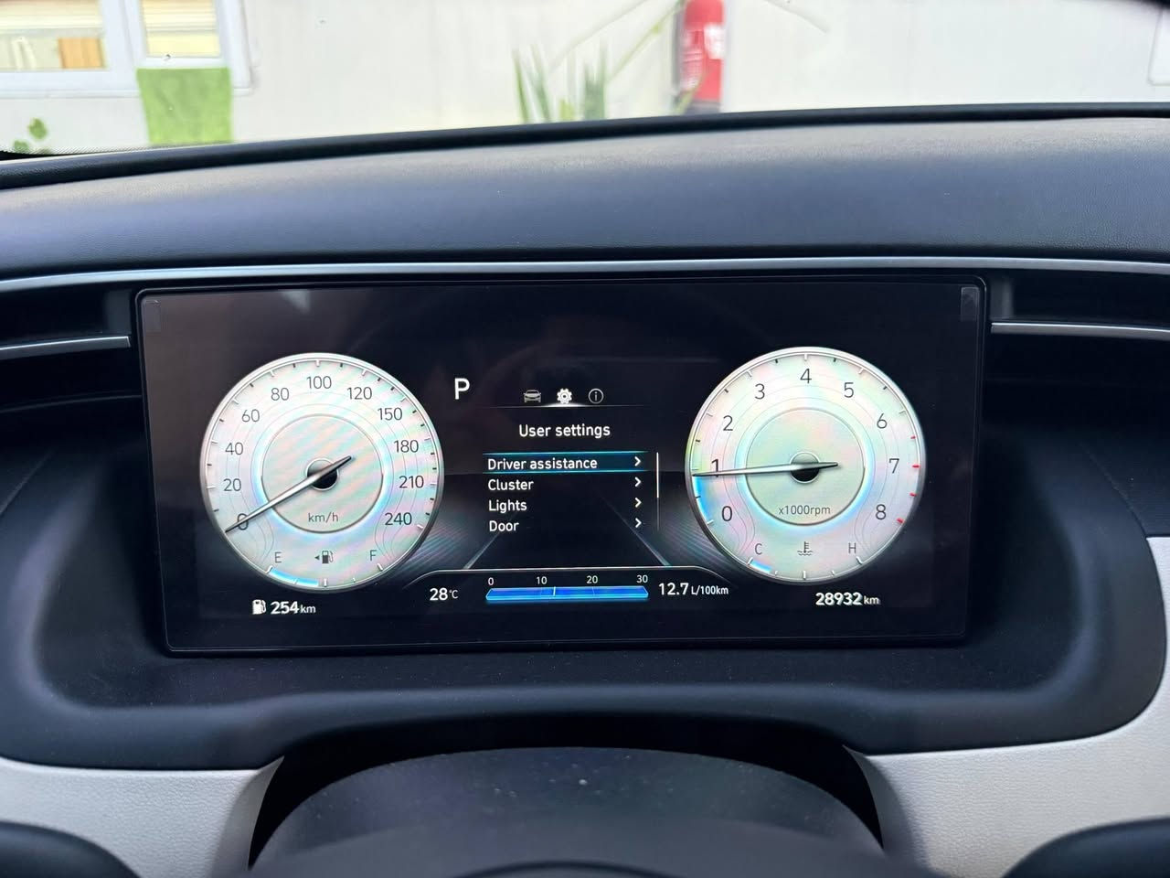 ماشية 28 الف كيلو
رقم بغداد دولي 
محرك 2000 دوش 
حساس امامي خلفي 
وضعيات قيادة ثلاثي 
ستيرن جلد حياكة
تبريد قطعتين 
تحكم جهتين ستيرن 
شاشة كبيرة 
كاميرا دوارة 
ابل كار بلي 
اشارة بالمري مع الشفط 
لايت زنون مع لايت عند الاستدارة 
بصمة تشغيل
السعر 223$ مع المجال البسيط جدا
الاتصال ع الرقم
***********
