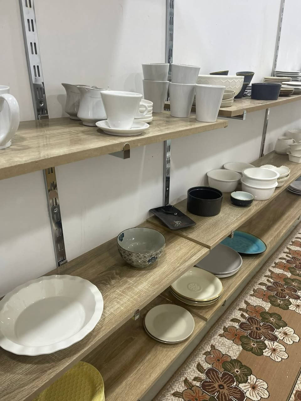 السلام عليكم رفوف MDF الطول244 والعرض 30cm عدد 12 رف و9 مساطر سعر 150

***********

***********
