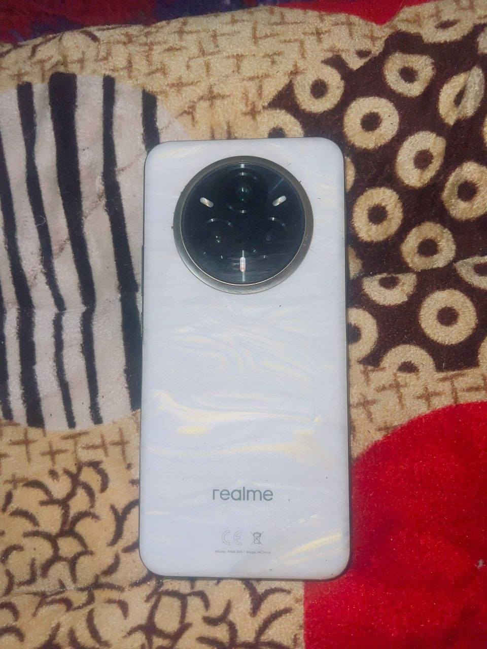 يا الله سلام عليكم موجود هاتف ريلمي برو بلس مستعمل قليل أريده مراوس ب أيفون(14) او(13) نضيف وهاذه تصويره اليلي 
هاذه رقم لهاتف بي واتساب ***********

