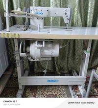 مكائن خياطة صناعية • عدد اثنين • استخدام قليل