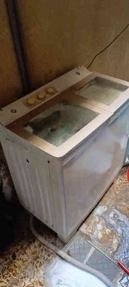 غساله يابانيه باب اول جاهزه سعرها 75 مكان بغداد قريب على تقاطع درويش واتساب
***********
