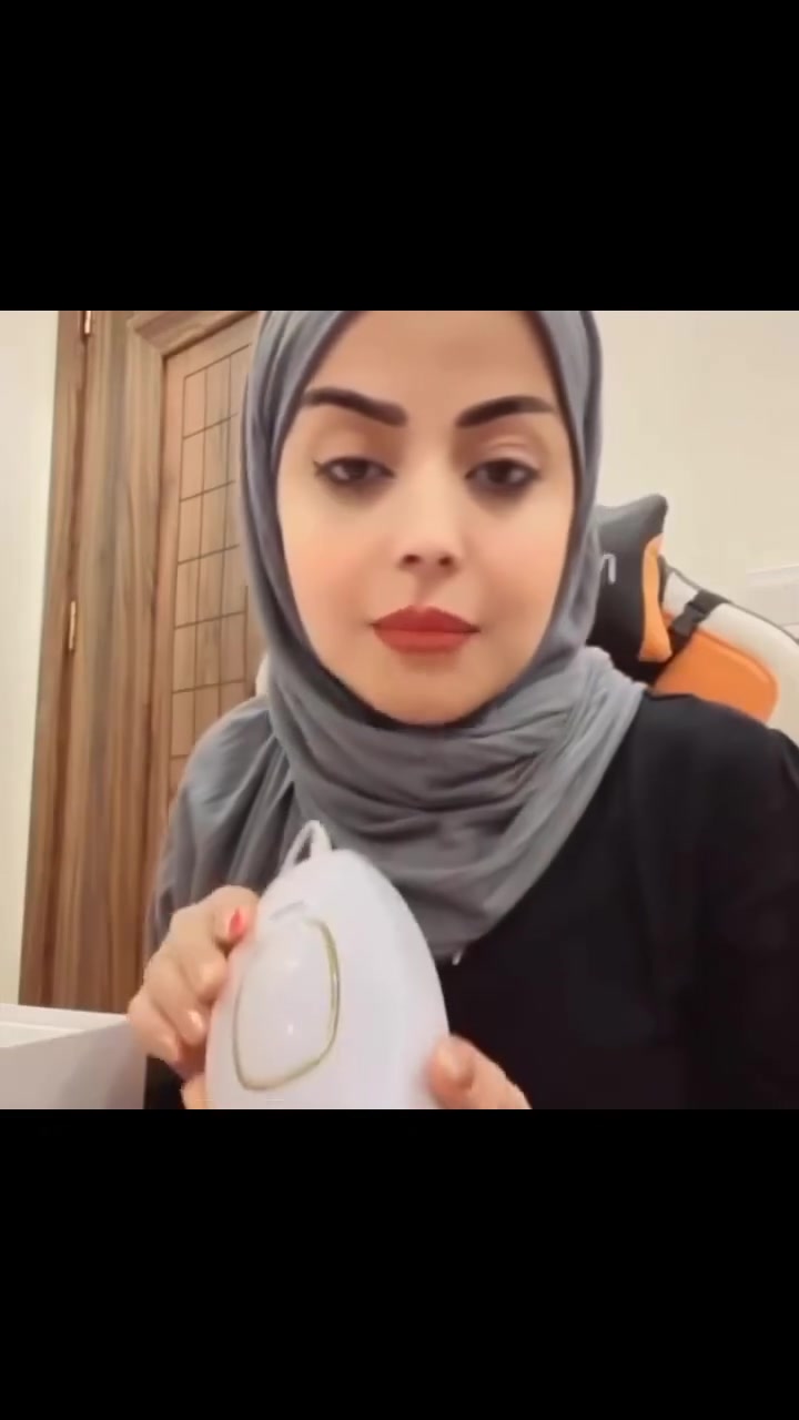 جهاز الليزر بتقنية IPL (الضوء النبضي المكثف) هو جهاز منزلي شهير لإزالة الشعر. يأتي بمليون ومضة (تكفي للاستخدام الشخصي لسنوات طويلة)، ويتميز بعدة خصائص تجعله بديلاً ممتازاً لجلسات الصالونات المكلفة 
سارعوا بالحجز 🤩  خدمة توصيل  مجانا  واتساب ***********
