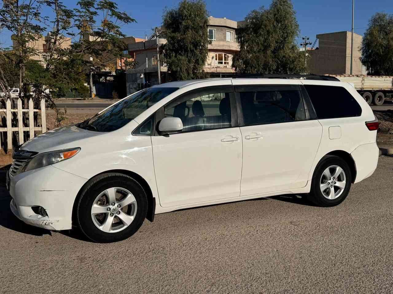 سلام عليكم
تويوتا سينا 2017 
لون ابيض 
رقم سليمانية 
الضررجاملغ خلفي جهة السايق 
وبيها شخط باب سلايت بدون صبوخ 
مكان السيارة سليمانية 
محرك وكير بشرط 
السعر 190 مجال
5TDKZ3DC2HS805950
***********  / ***********
