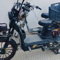 دراجه شحن للبيع نظيف اخو الجديد 2025 موديل السعر 400 بي مجال 077021914...