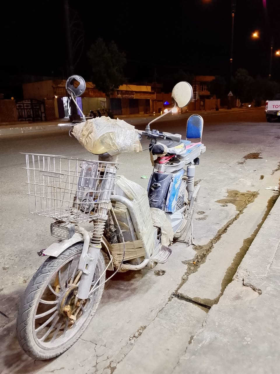 سلام عليكم
بايسكل شحن للبيع بطاريات جدد قبل شهر شديتهن 
مكان رمادي شارع40 سعر 100 وبي مجال بصيط 
***********
