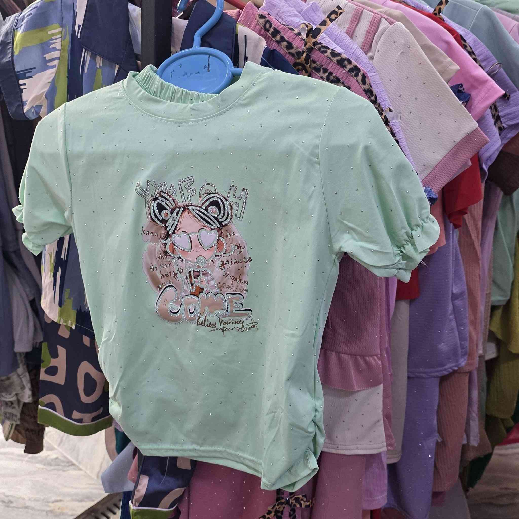 قسم من الملابس 
كل من وسعرها


**إذا كنت صاحب هذا الإعلان وتريد حذفه لأي سبب، رجاءا أرسل رسالة إلى الدعم الفني**