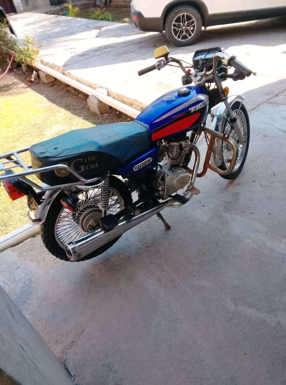 موديل 20 للبيع دراجه نضيفه 
350 أوراق ضايعه 
مكاني خان بني سعد 
الرقم ***********
