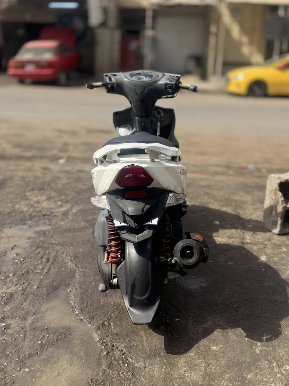 السلام عليكم
دراجه GTR

مكينته ناعمه وخير من الله 

بيه بس شخوط بل بجم امبينات بل صوره دراجه خير من الله مكينه ومعدل وشلعه كفاله عامه من ناحيت كلشي بيه ولدراجه نازله من الرمبه صارلهه شهر 

مكاني / بغداد الزعفرانيه 

السعر/ (1,150) وبيه مجال حك الجيه 

رقم/ ‭٠٧٨٤ ٨٥٠ ٢٠٤٠‬

مامتواجد خاص
