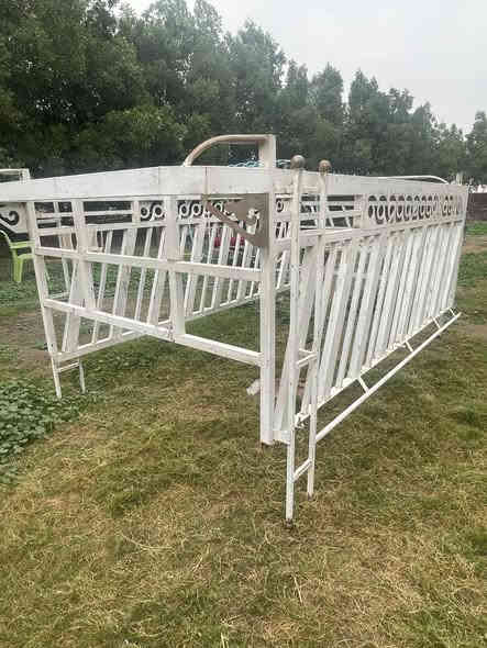 محجر كيه حمل للبيع السعر ٣٥٠ ومجال بسيط المكان نجف -كوفه 📞***********
