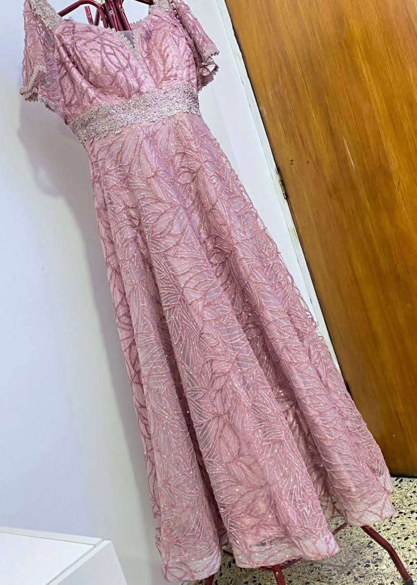 مرحبا بنات عندي هذا الفستان اشتريته  لعرس اخويه ب١٣٠ من ديفا ملبوس ساعتين اريده ب٤٥ عنوان بغداد وعندي توصيل


**إذا كنت صاحب هذا الإعلان وتريد حذفه لأي سبب، رجاءا أرسل رسالة إلى الدعم الفني**