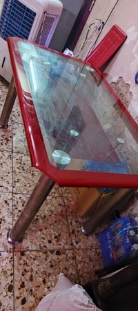 (غراض بيت للبيع) غرفه نوم نضيفه كلش كامله سعرها ٥٠٠الف ميز طعام سعره ١...